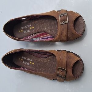 Womens Skechers Bikers  leather open toe sandals size 7 nice condition